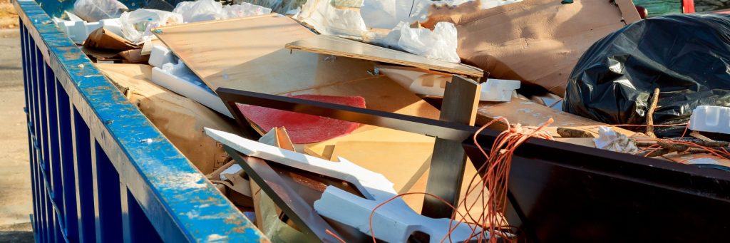 Junk removal services in Sacramento, CA